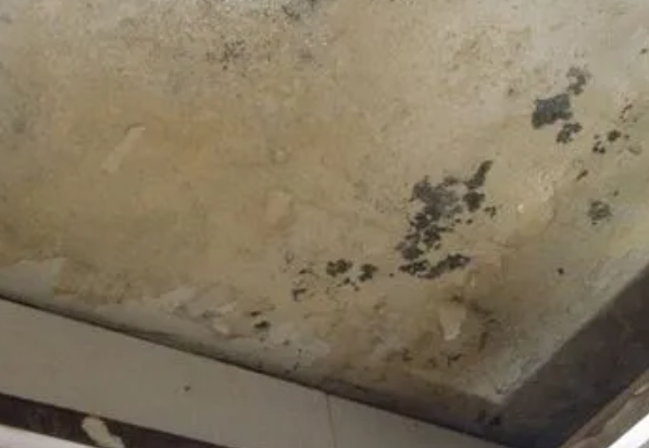 乌达阳台漏水维修公司分享下乌达卫生间渗水维修需要注意哪些问题。